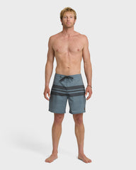 Surfsilk Street Trunk 18" Boardshorts - Black