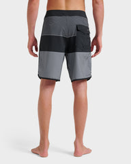 Surfsilk Tijuana 19" Boardshorts - Black